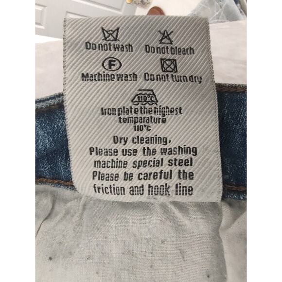 Reelistik NYC, Mens Distressed Jeans, Size 40, Paint Splatter, Holes, Frayed Hem - Picture 8 of 9